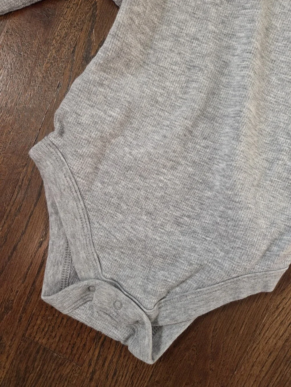 BabyGap Boys 6/9m Grey Thermal Bodysuit
